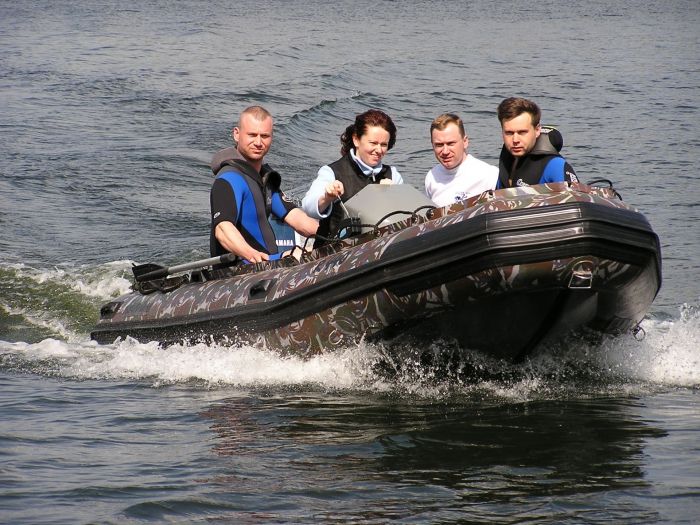 Професійний надувний човен Adventure Rubikon R-440