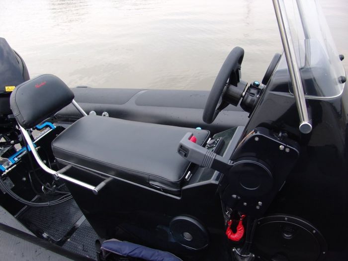 Надувний човен RIB Adventure Vesta V-380